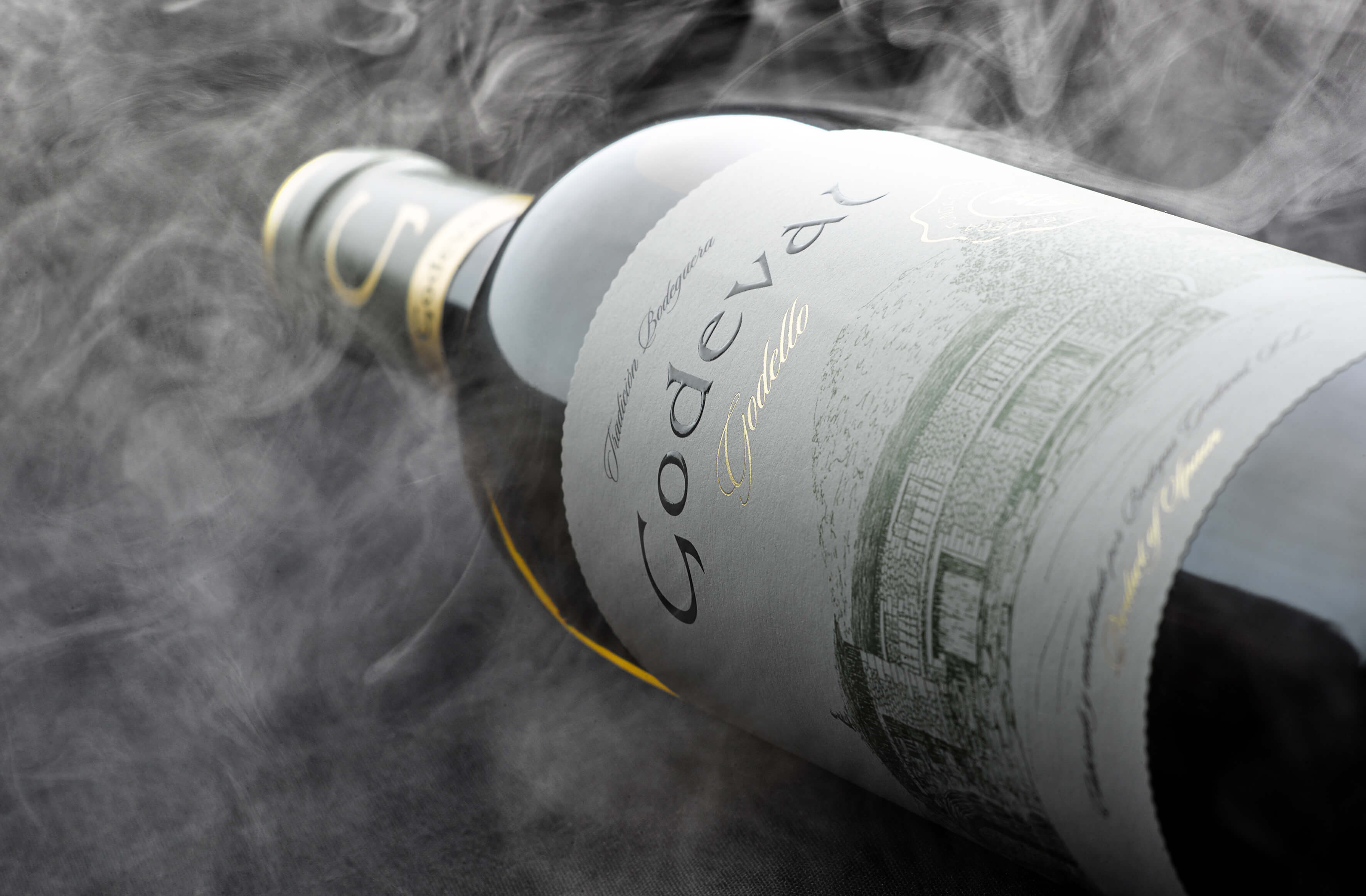 godello_vino_blanco_copa_y_queso_godeval_galeria2
